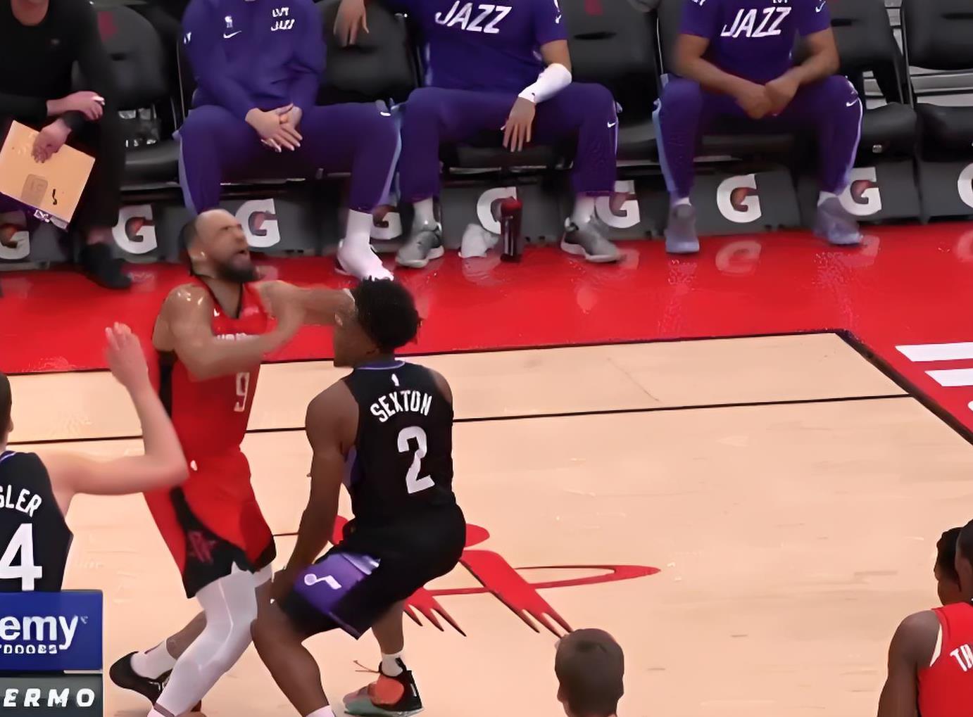 今晚犹他爵士造点机会——欧篮联节点到来,目标明确,细节决定成败-体育社区